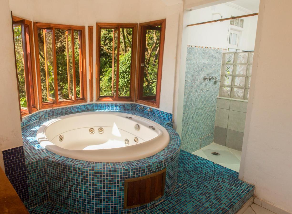 Velinn Pousada 8 Ilhas Ilhabela Extérieur photo